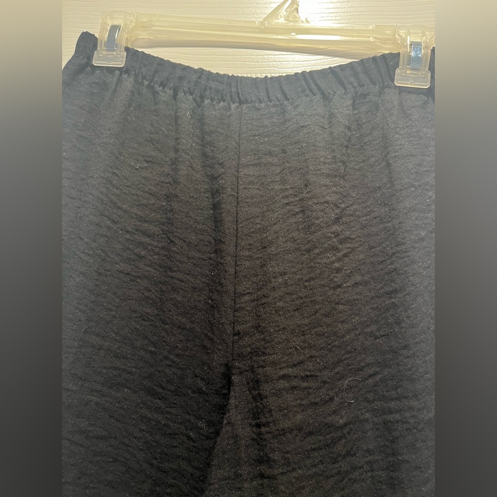 Kiyo ultra wide-leg barrel fit linen/gauze effect pants. Size: xs. Worn once. - Picture 4 of 6